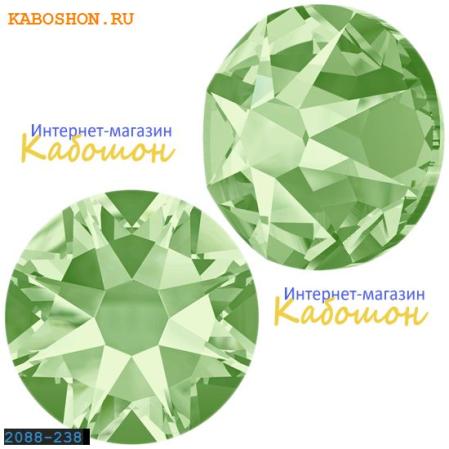 Swarovski Xirius Rose (no HF) ss 30 Chrysolite