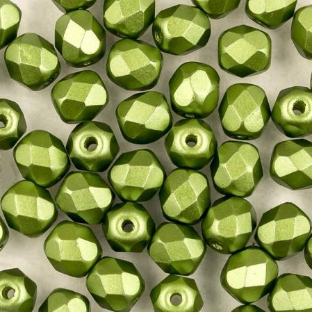 Fire polished 4 мм Alabaster Pastel Olivine