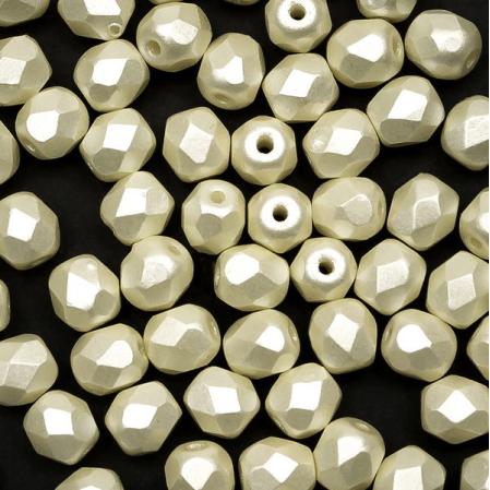 Fire polished 4 мм Alabaster Pastel Light Cream