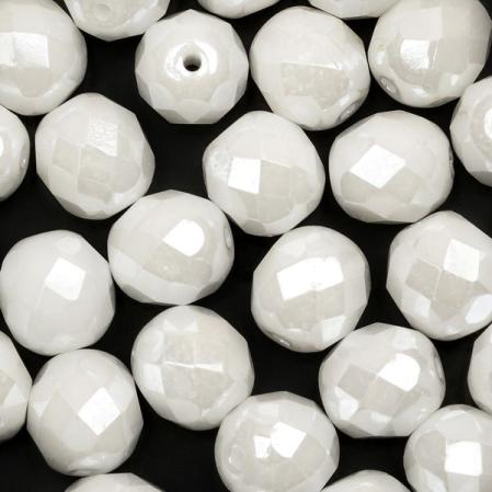 Fire polished 8 мм Chalk White Shimmer