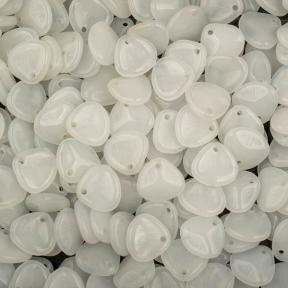 Rose Petal 8х7 мм Alabaster (10 шт)