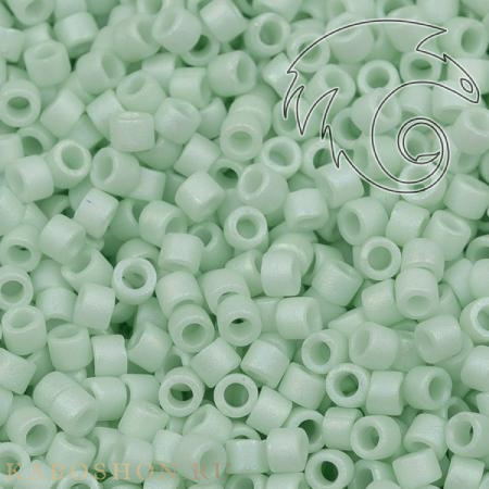 Бисер Delica 11-0 Непрозрачный матовый радужный светлая мята DB1526