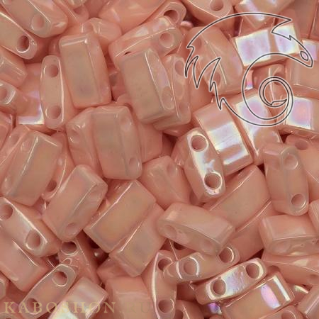 Бисер Half Tila Непрозрачный глянцевый лосось HTL-0596