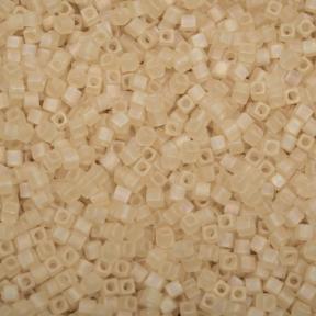 Бисер Miyuki Square Beads 1,8 мм Радужный матовый прозрачный светлый топаз