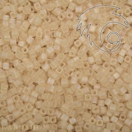 Бисер Miyuki Square Beads 1,8 мм Радужный матовый прозрачный светлый топаз SB-01-0132FR