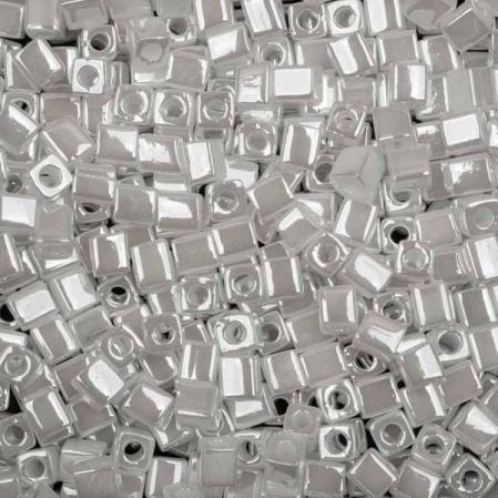 Бисер Square Beads 4 mm Цейлон жемчужно-белый