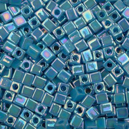 Бисер Miyuki Square Beads 4 мм Радужный непрозрачный голубая бирюза