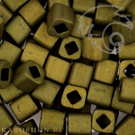 Бисер Toho Матовый непрозрачный темно-оливковый TC-04-617