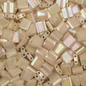 Бисер Tila Радужный цейлон перламутровая слоновая кость