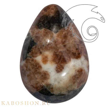 Гранат с везувианитом в кварце 1026387