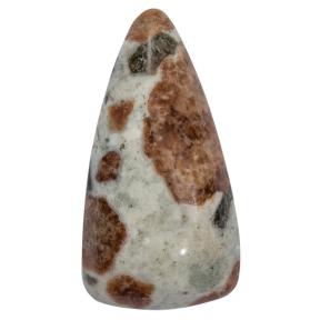 Гранат с везувианитом в кварце