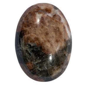 Гранат с везувианитом в кварце