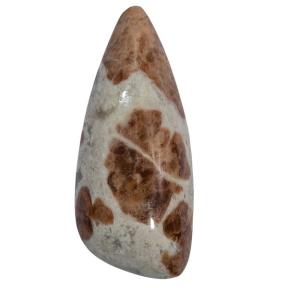 Гранат с везувианитом в кварце