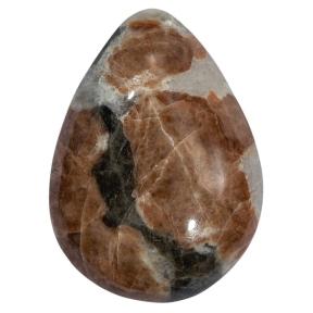 Гранат с везувианитом в кварце