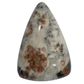 Гранат с везувианитом в кварце