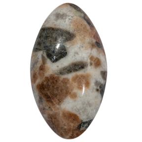 Гранат с везувианитом в кварце