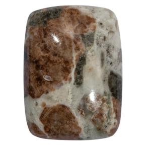 Гранат с везувианитом в кварце