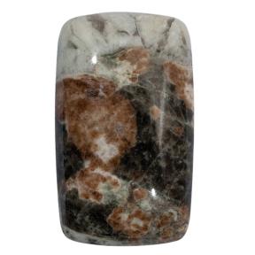 Гранат с везувианитом в кварце