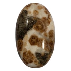 Гранат с везувианитом в кварце