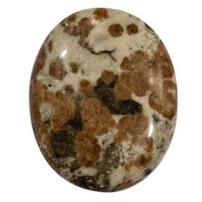 Гранат с везувианитом в кварце