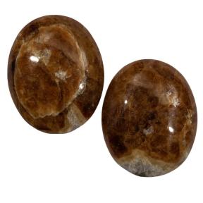 Гранат с везувианитом в кварце (пара)